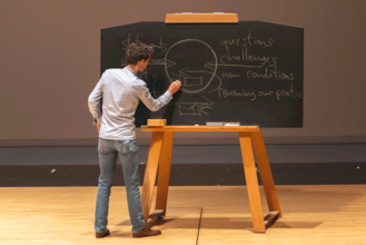 Philipp Gelitz, Juniorprofessor für Kindheitspädagogik sowie ...
