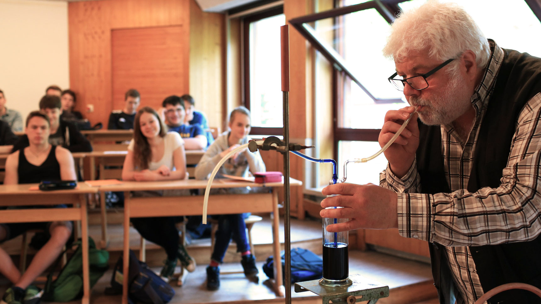 Pupils in physics lessons (Photo: PädSek/ Charlotte Fischer) 